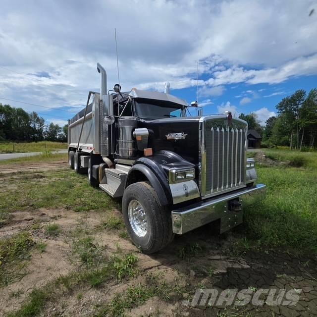 Kenworth W 900 Pašizgāzējs