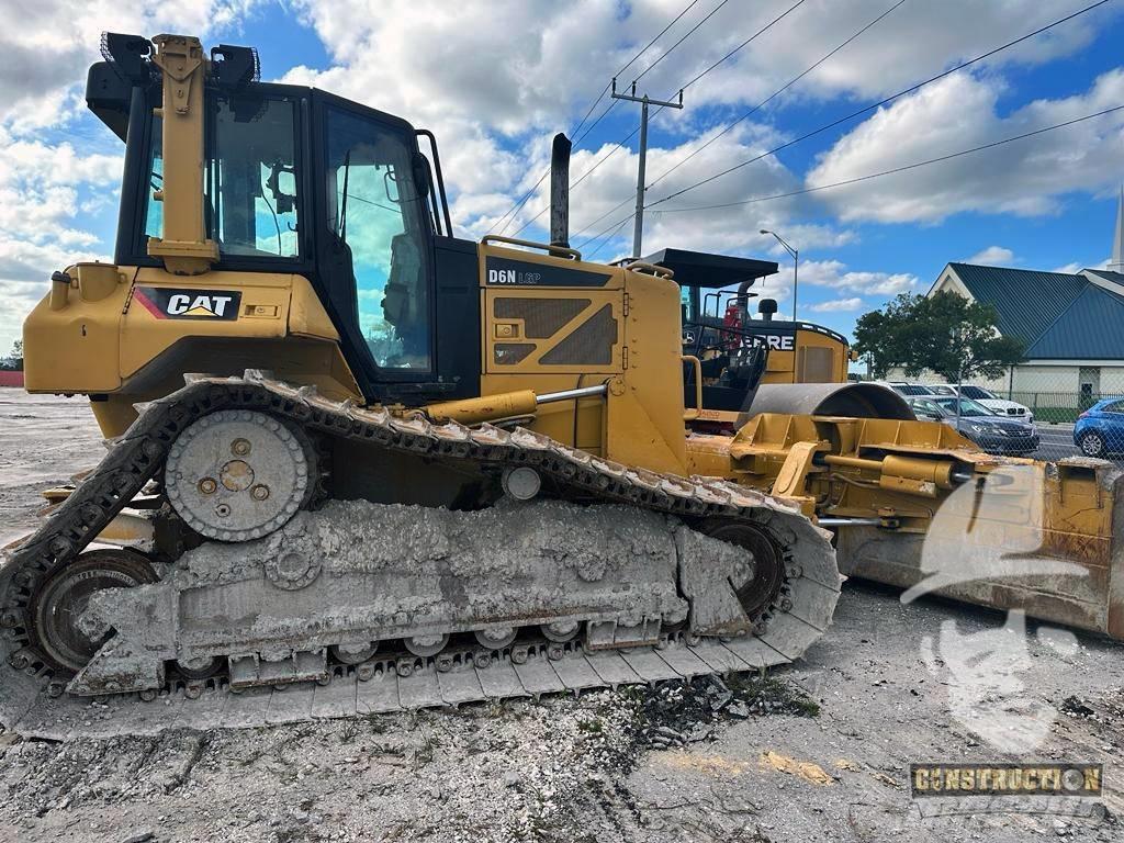 CAT D 6 N Kāpurķēžu buldozeri