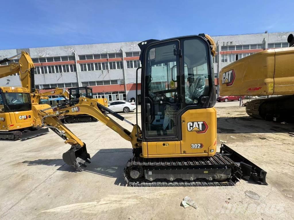 CAT 302 Mini ekskavatori < 7 t
