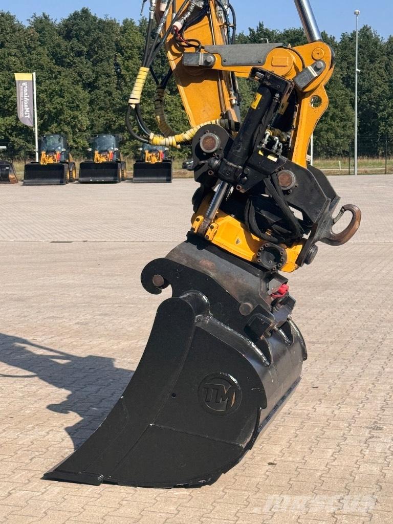 CAT M316F Ekskavatori uz riteņiem