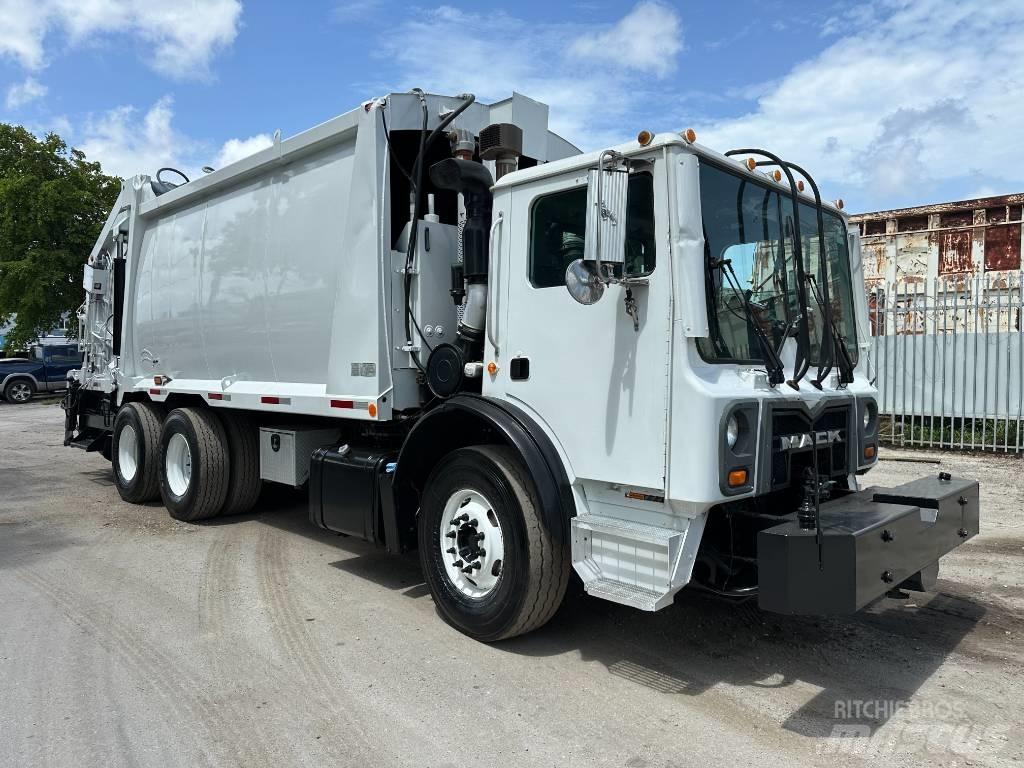 Mack MRU 613 Atkritumu izvešanas transports
