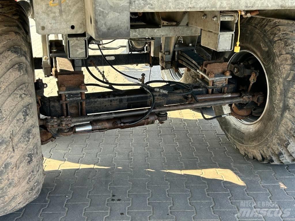 Fliegl ASW 268 Treileri-pašizgāzēji