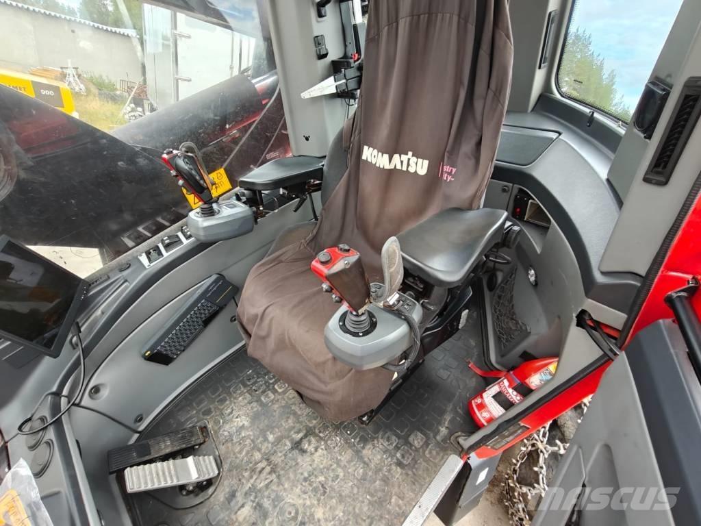Komatsu 901 Harvesteri