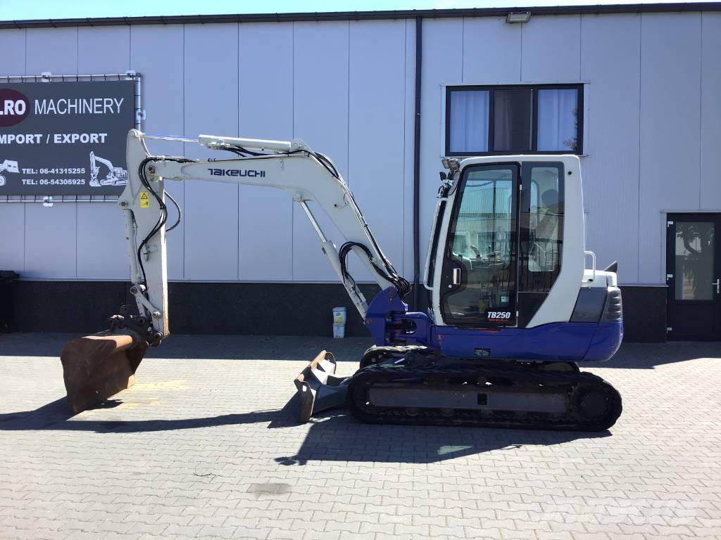 Takeuchi TB 250 Mini ekskavatori < 7 t