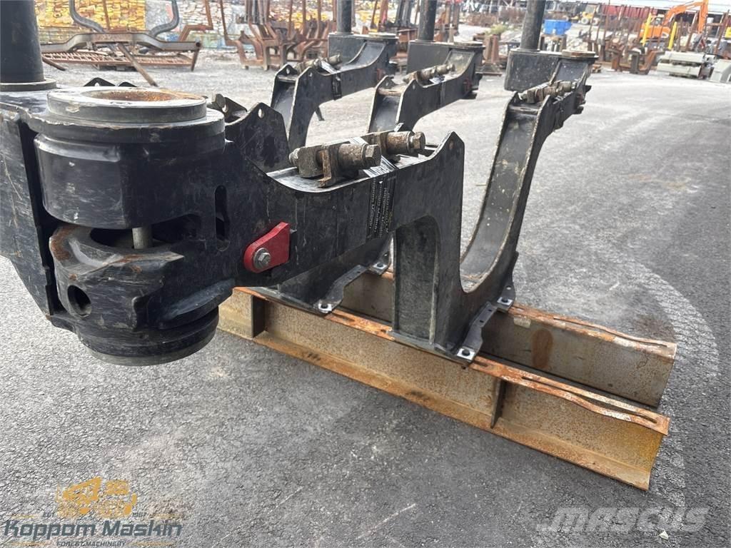 Komatsu 855 Citas sastāvdaļas