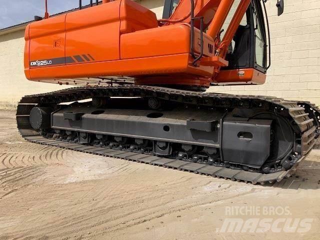 Doosan dx225 Kāpurķēžu ekskavatori