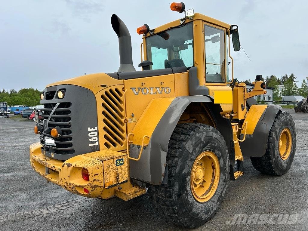 Volvo L 60 E Iekrāvēji uz riteņiem