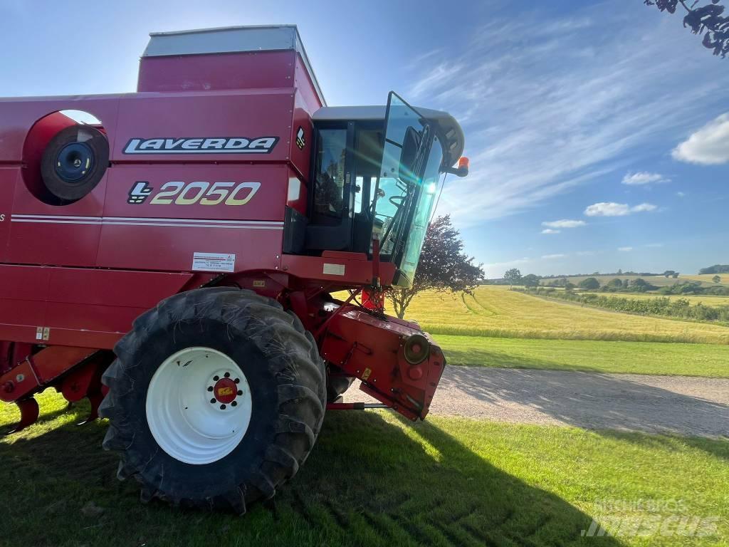 Laverda L 2050 Ražas novākšanas kombaini