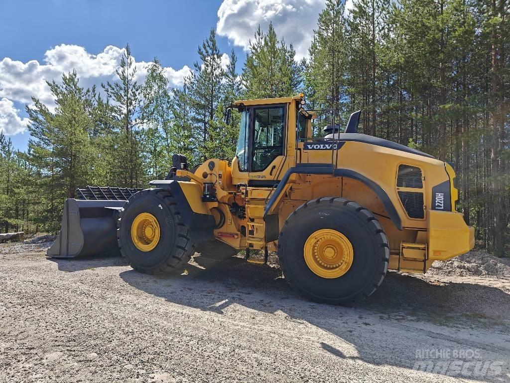 Volvo L220H Iekrāvēji uz riteņiem