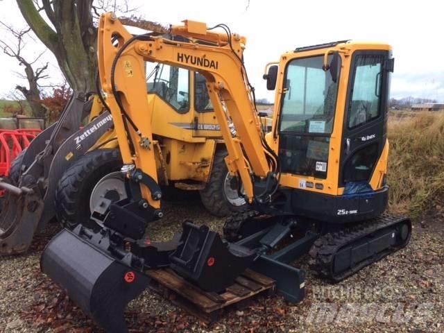 Hyundai R25 AK Mini ekskavatori < 7 t