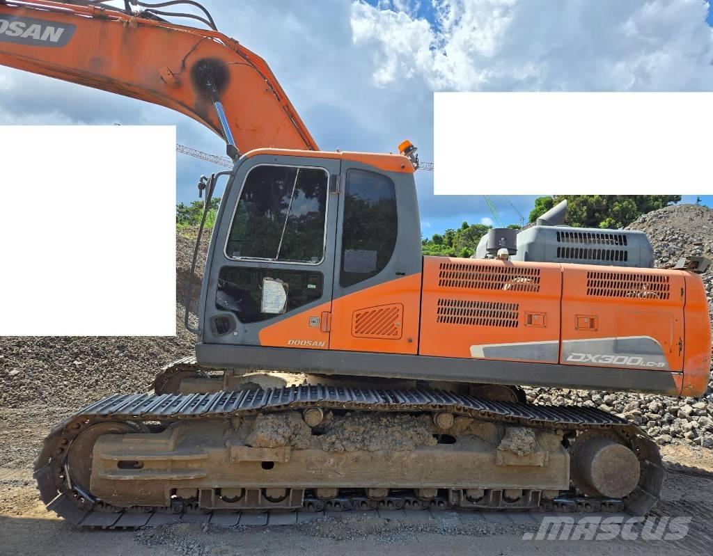 Doosan DX 300 LC-5 Kāpurķēžu ekskavatori