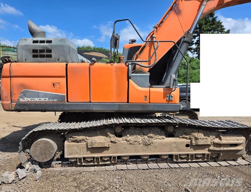 Doosan DX 300 LC-5 Kāpurķēžu ekskavatori