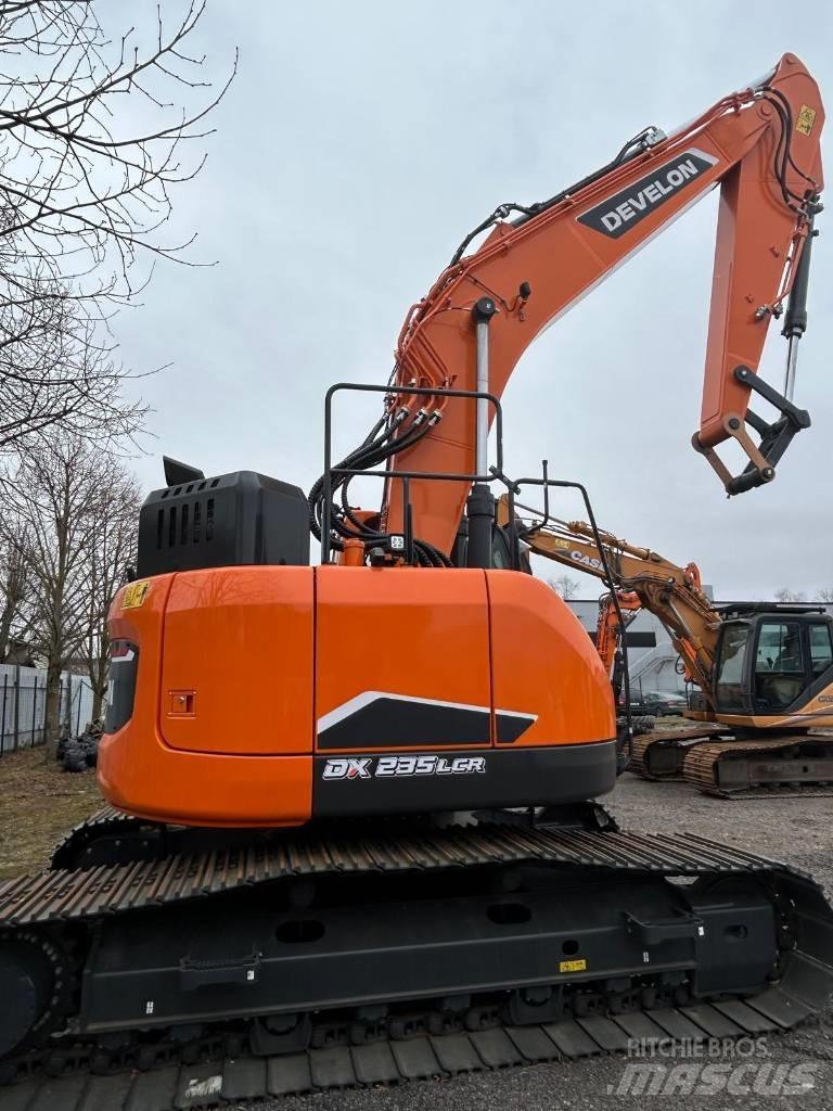 Develon DX 235 LCR-7 Kāpurķēžu ekskavatori
