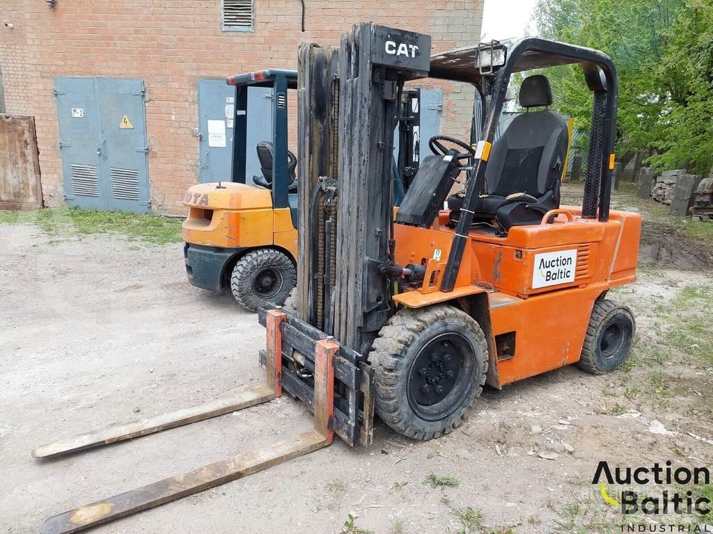 CAT V 50 D Tehnika ar dīzeļa dzinēju