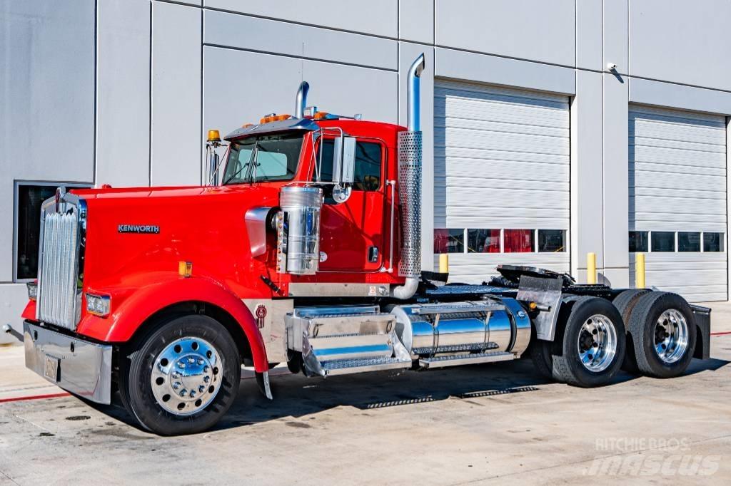 Kenworth W 900 Vilcēji