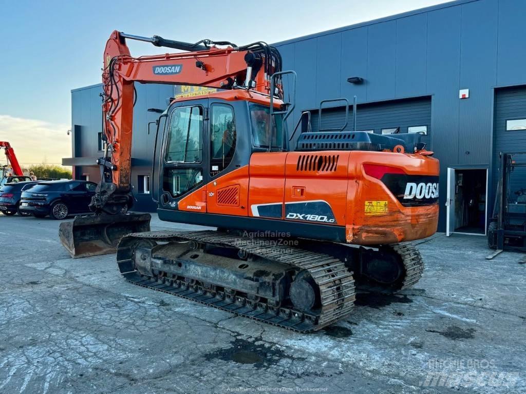 Doosan DX 180 LC Kāpurķēžu ekskavatori