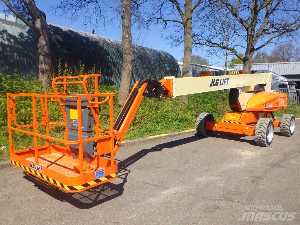 JLG E600JP Teleskopiskie pacēlāji