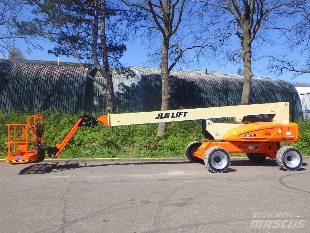 JLG E600JP Teleskopiskie pacēlāji