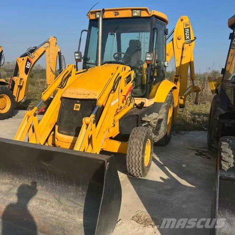 JCB 3 CX Ekskavatori-iekrāvēji