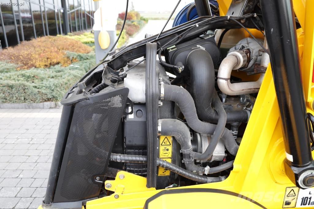 JCB 3CX Compact Ekskavatori-iekrāvēji
