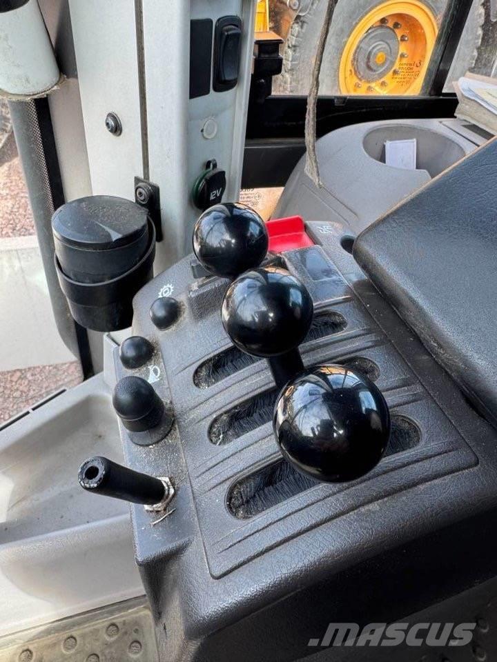 Volvo L 60 F Iekrāvēji uz riteņiem