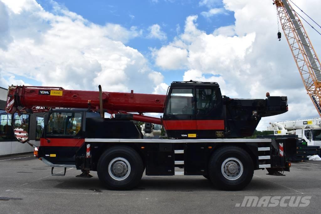 Liebherr LTM 1030-2 Visurgājēji celtņi