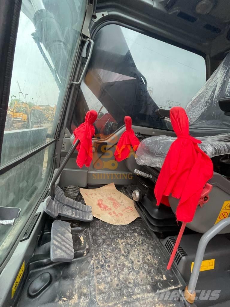 Volvo EC 240 BL Kāpurķēžu ekskavatori