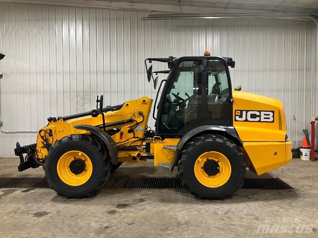 JCB TM 320 Iekrāvēji uz riteņiem