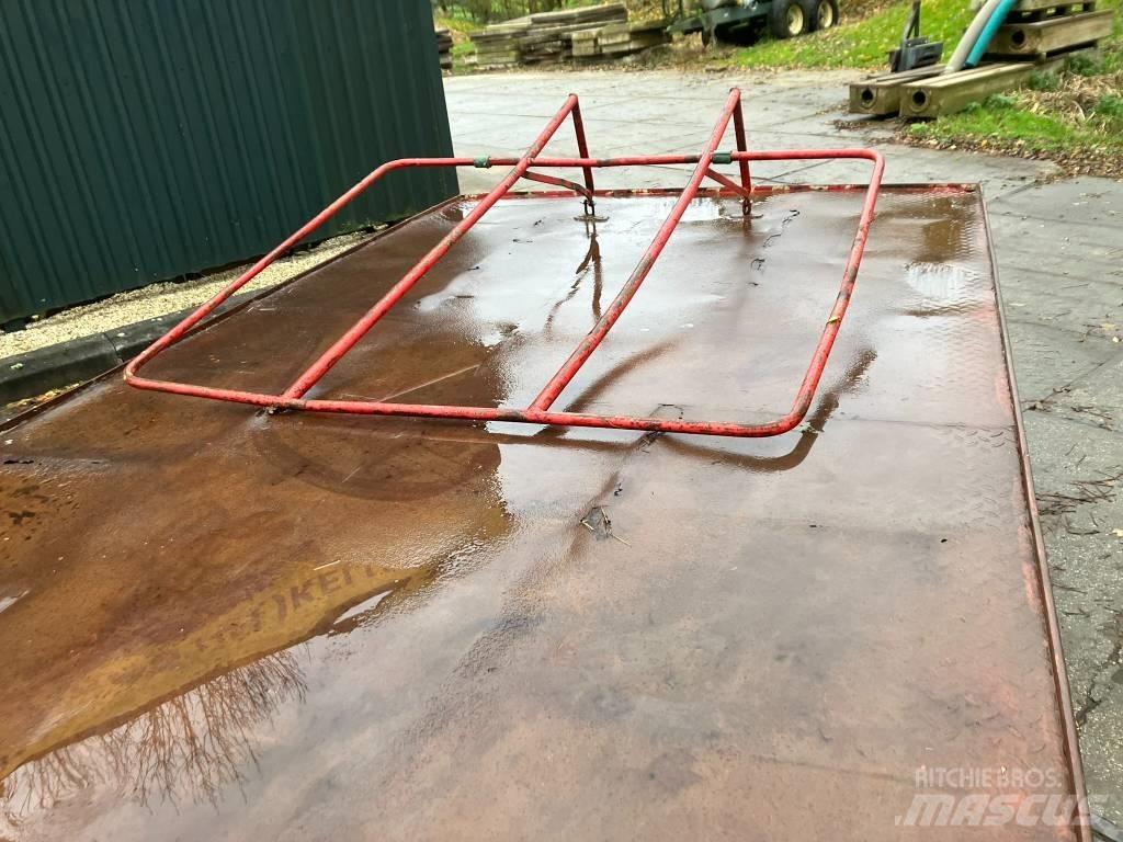  Zelfbouw hooiwagen Citas piekabes