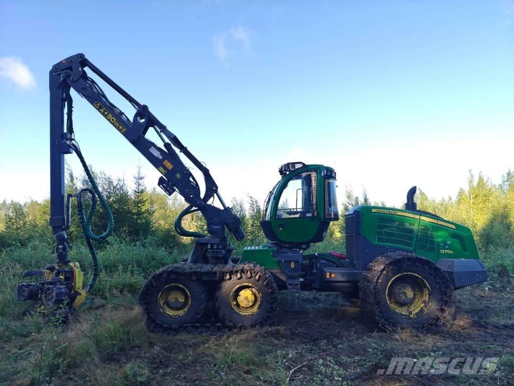 John Deere 1270 G Harvesteri