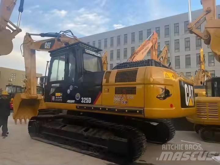 CAT CAT325D Vidēja lieluma ekskavatori 7 t - 12 t