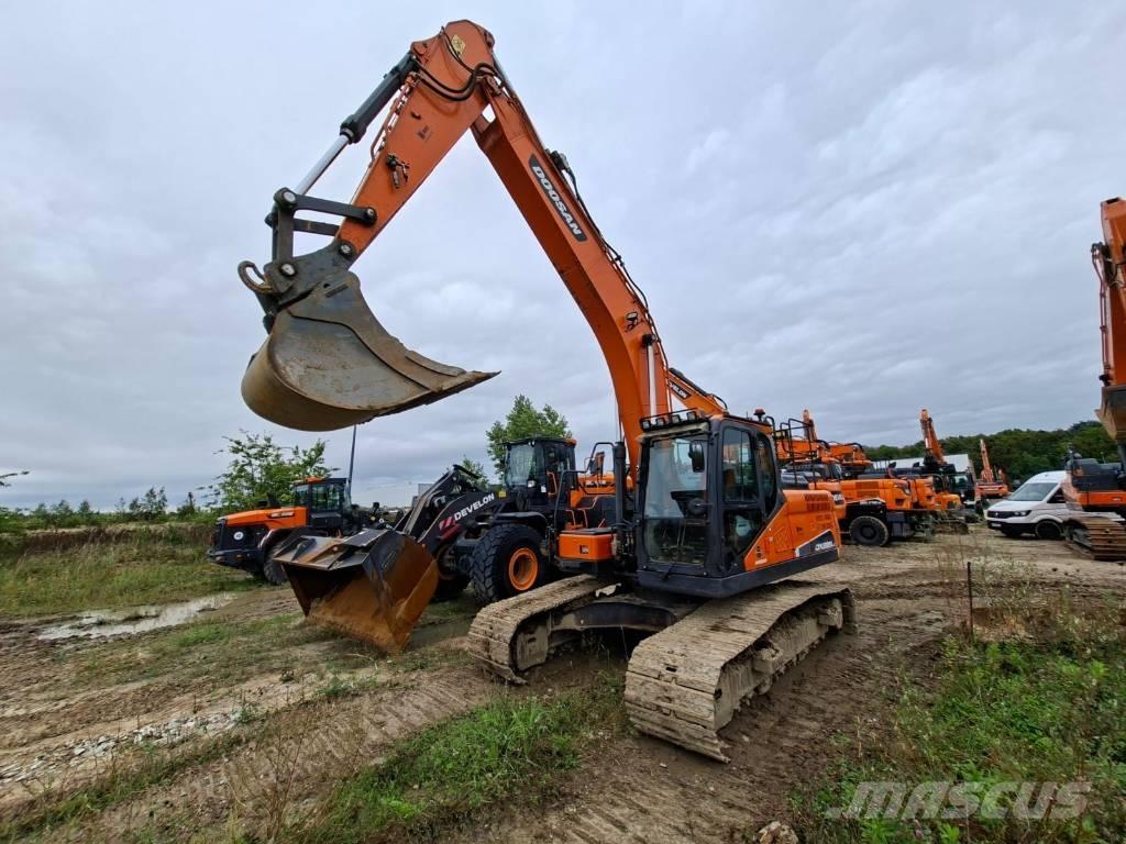 Doosan DX 225 LC-5 Kāpurķēžu ekskavatori