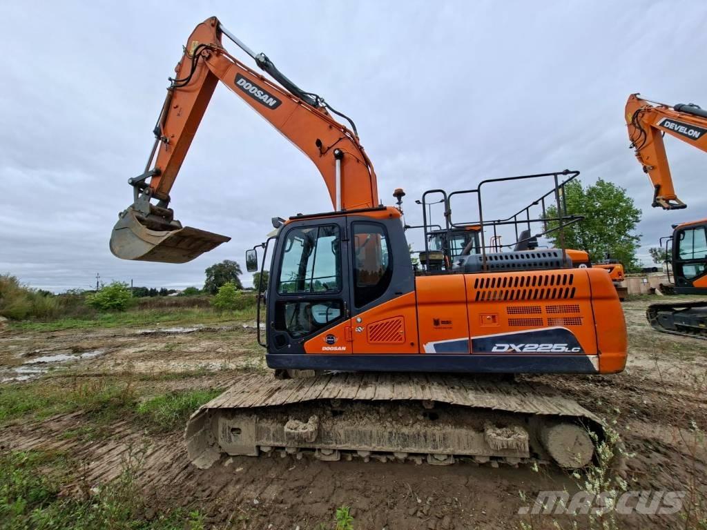 Doosan DX 225 LC-5 Kāpurķēžu ekskavatori