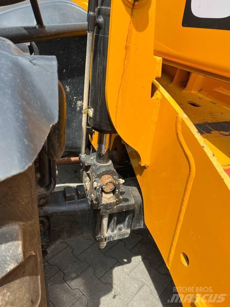 JCB 540-140 Teleskopiskie manipulatori