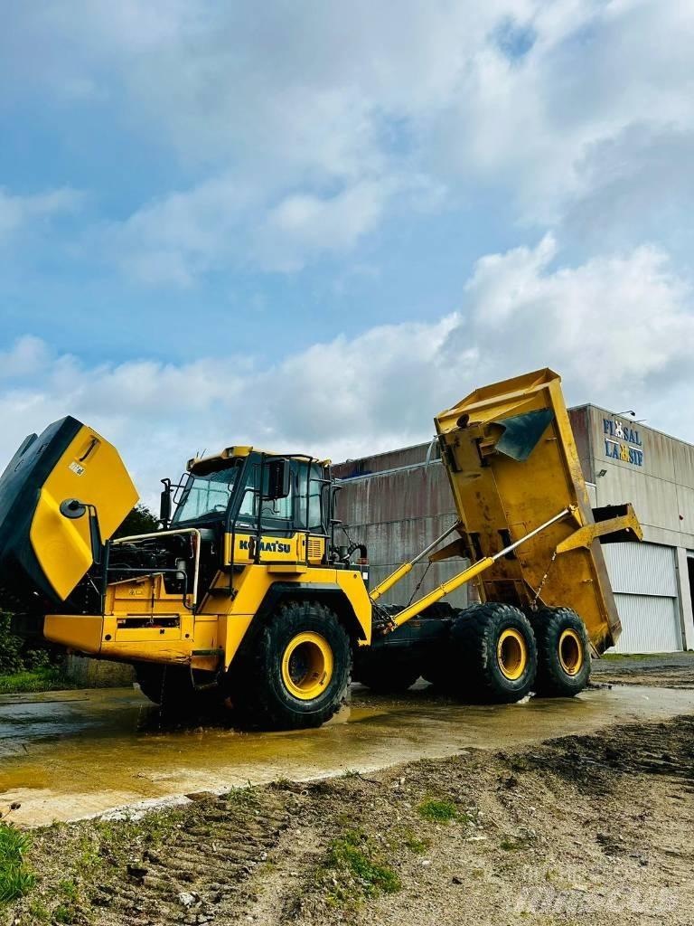 Komatsu HM 300-3 Artikulētie pašizgāzēji