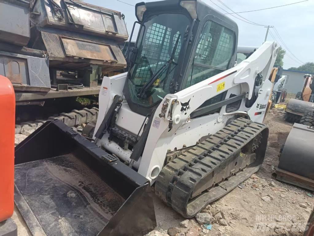 Bobcat T 770 Lietoti riteņu kompaktiekrāvēji