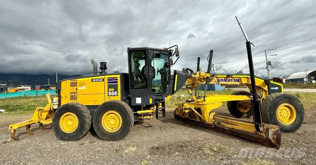 Komatsu GD555-5 Greideri