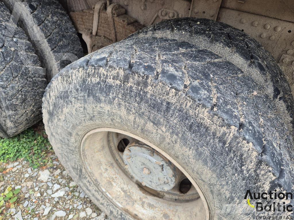 Iveco 260-34 Autocisterna