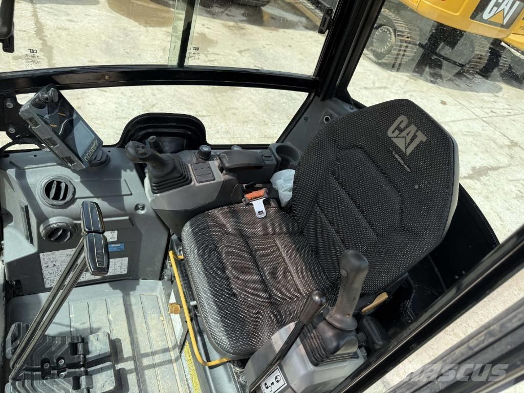 CAT 302 CR Mini ekskavatori < 7 t