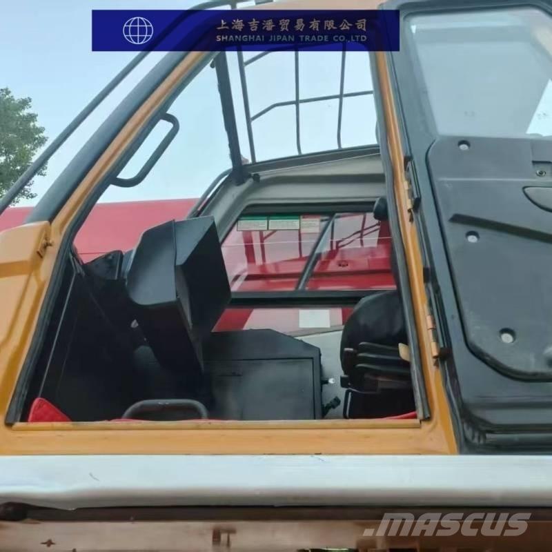 Sany STC 800 Visurgājēji celtņi