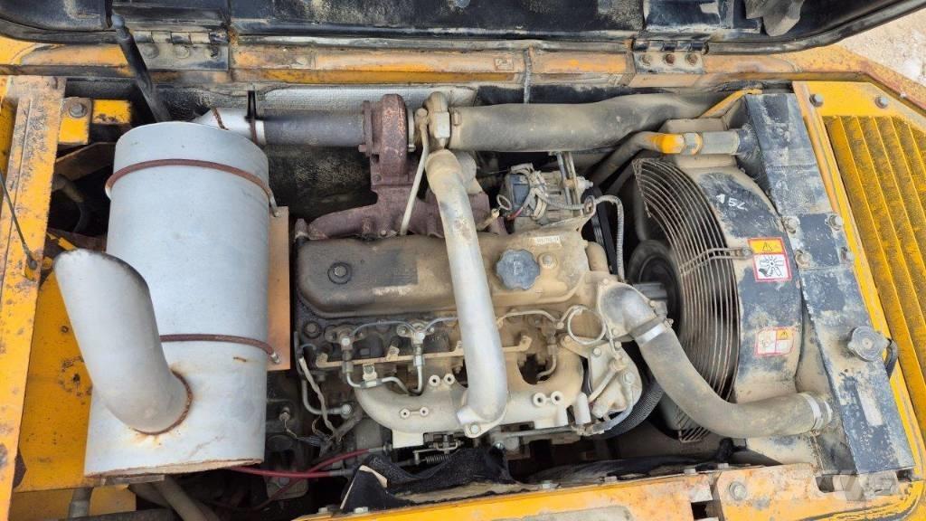 JCB JS 130 W Ekskavatori uz riteņiem