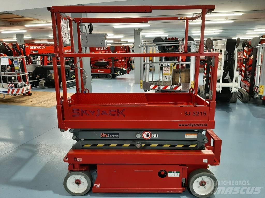 SkyJack SJIII 3215 Šķerveida pacēlāji