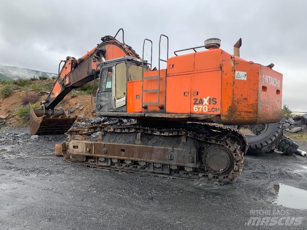 Hitachi 670 LCH-3 Kāpurķēžu ekskavatori