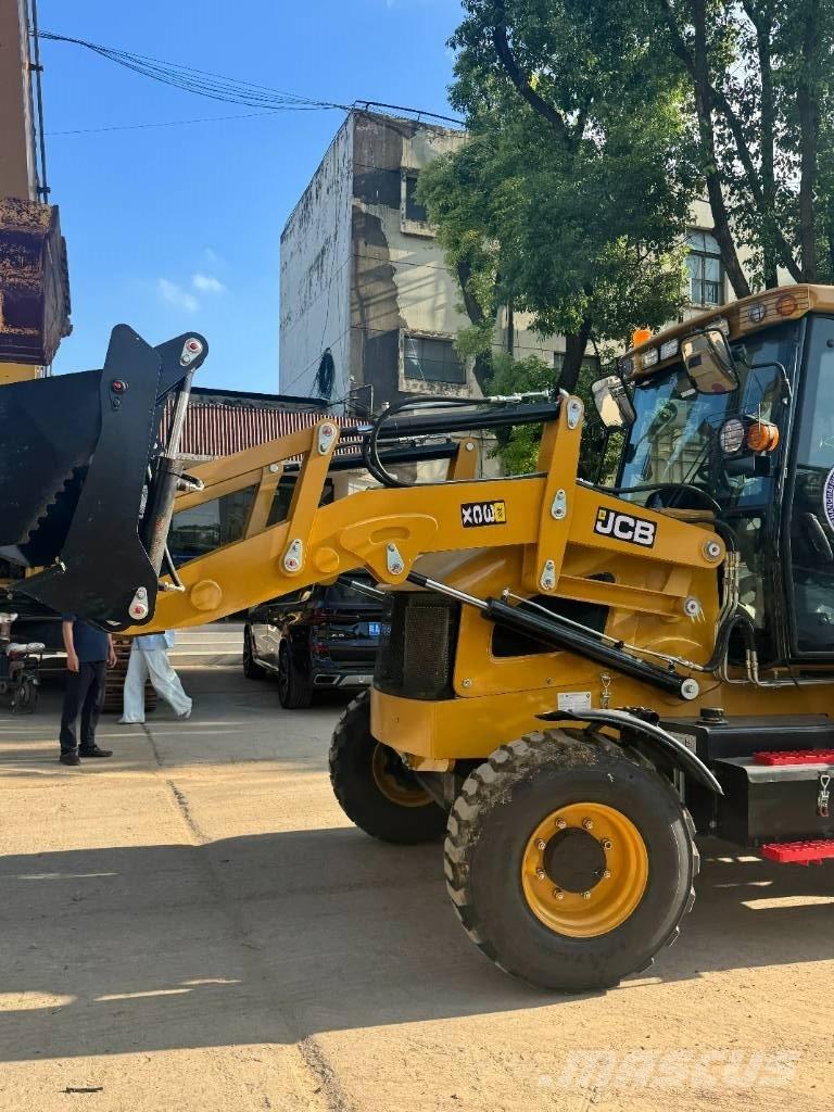 JCB 3 CX Ekskavatori-iekrāvēji