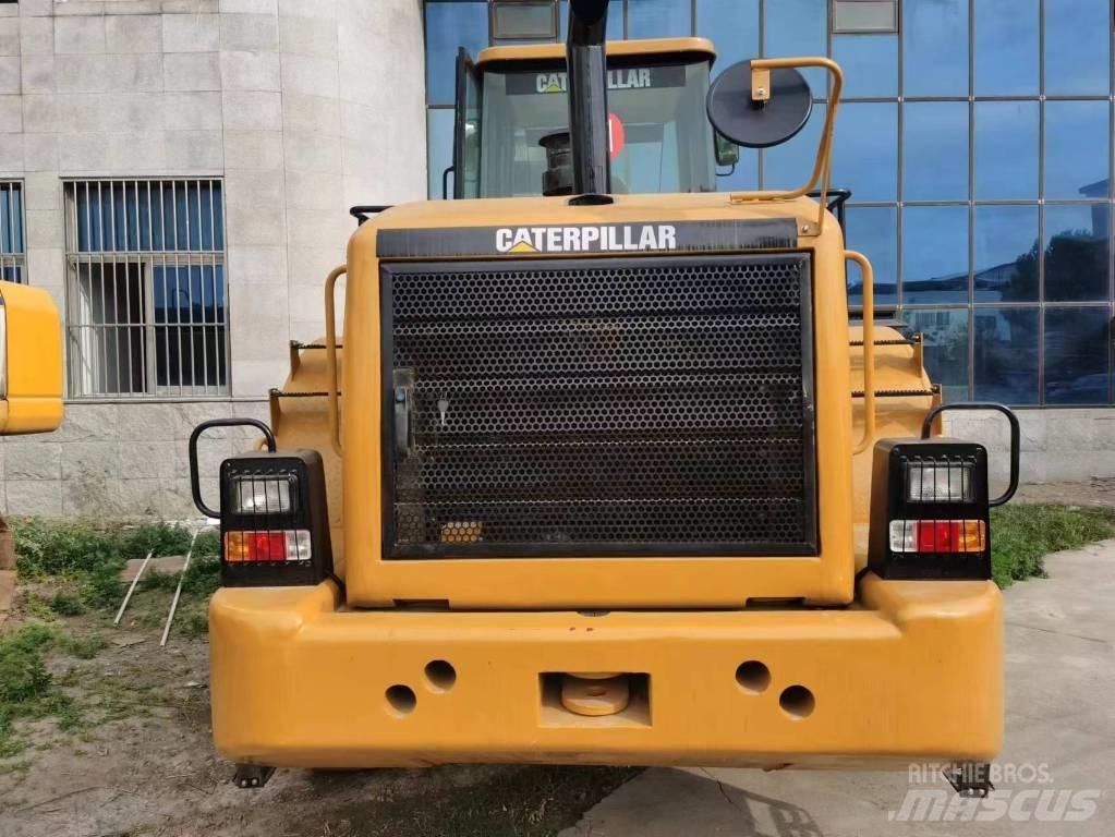 CAT 966h Iekrāvēji uz riteņiem