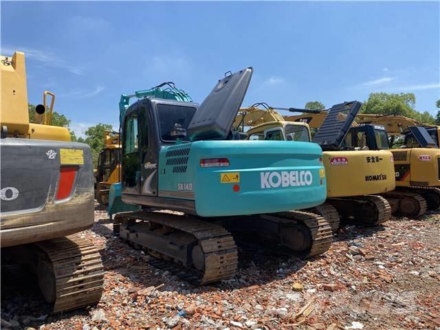 Kobelco SK 140 Kāpurķēžu ekskavatori