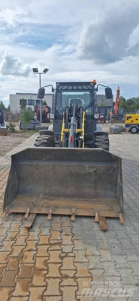 Kramer 5085 Iekrāvēji uz riteņiem