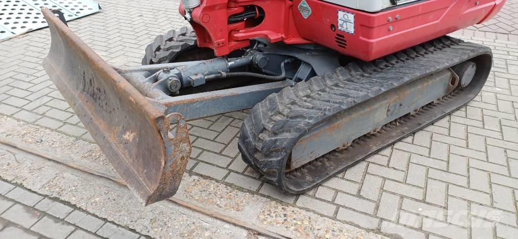 Takeuchi TB 235 CR Mini ekskavatori < 7 t