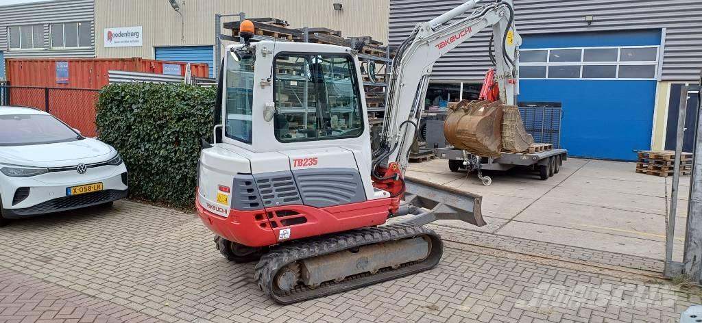 Takeuchi TB 235 CR Mini ekskavatori < 7 t