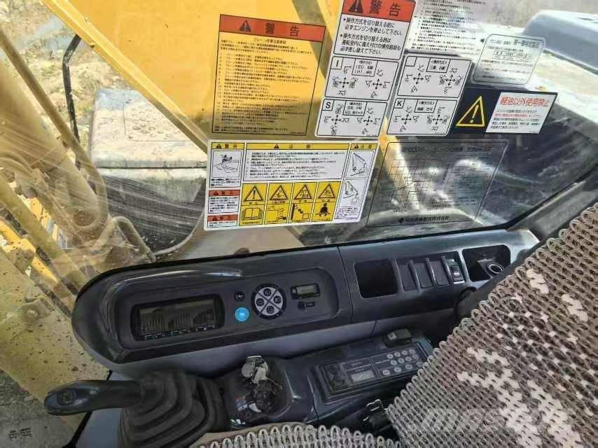 Sumitomo SH200 Kāpurķēžu ekskavatori